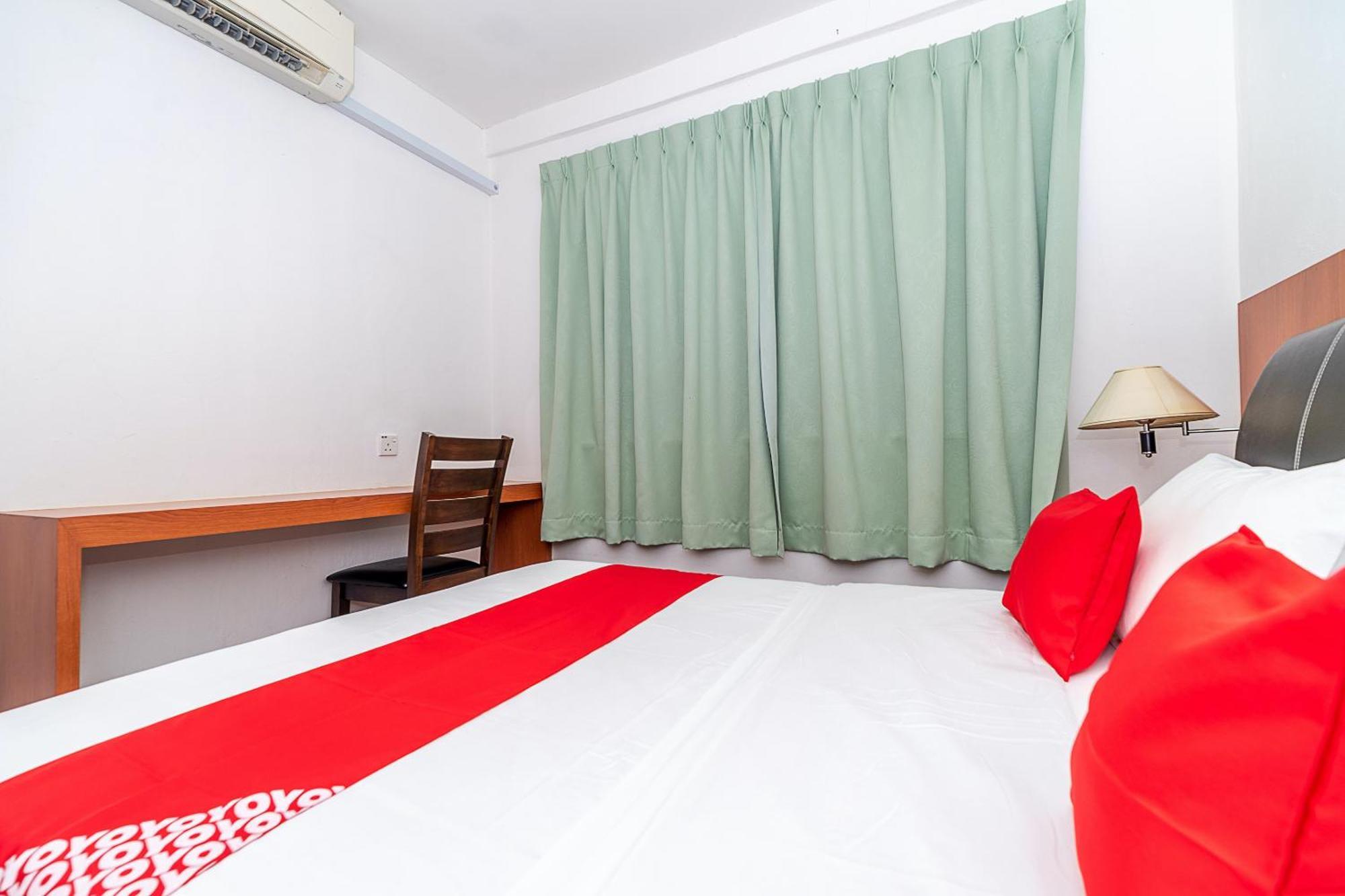 Hotel OYO 90036 Eagle Wood Garden Membakut Exterior foto